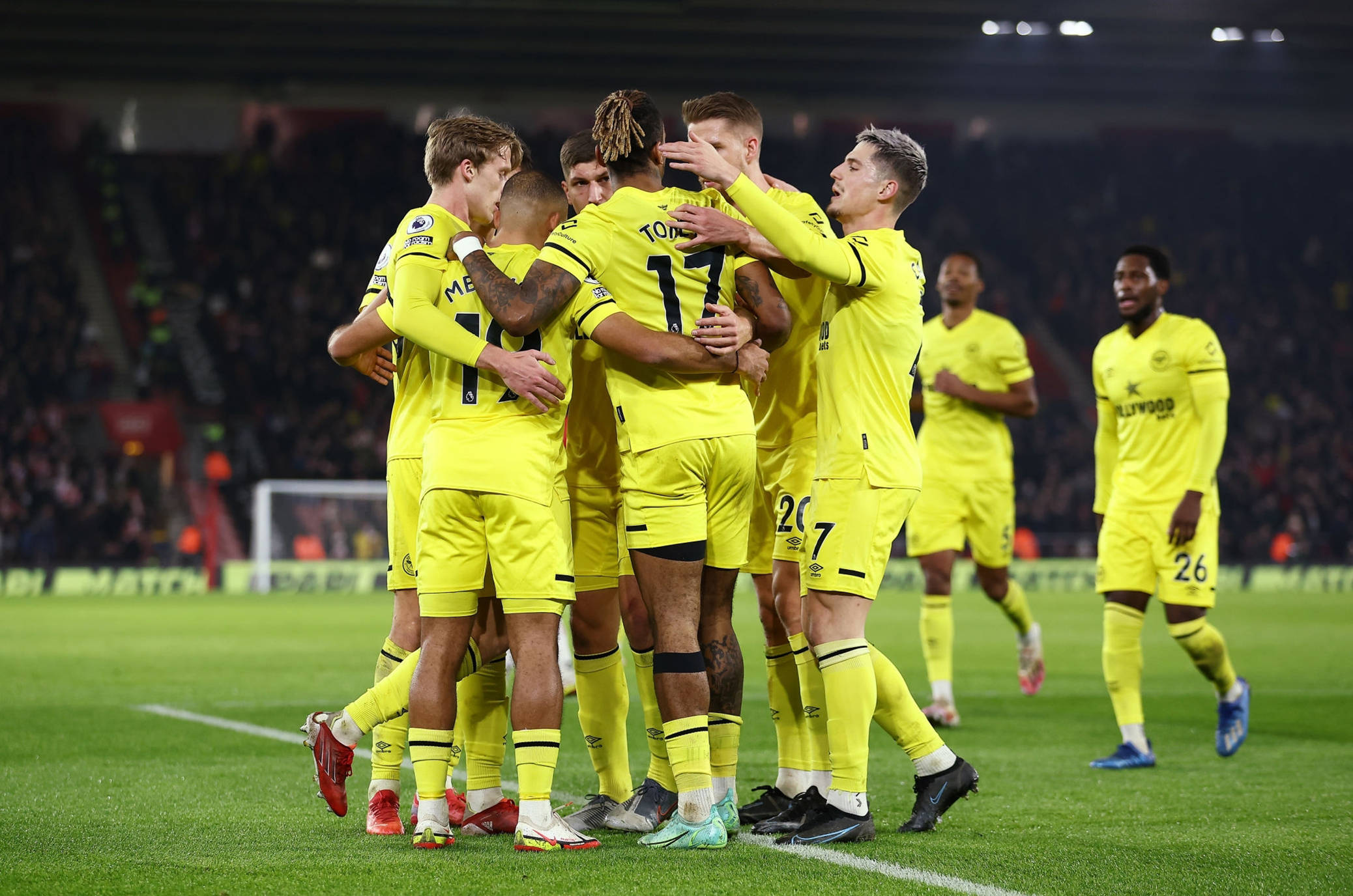 受到路面每 受到路面每